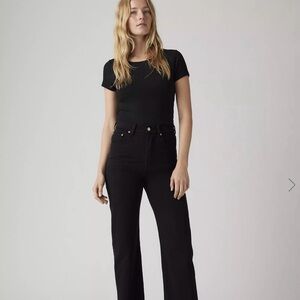 Levi’s Premium Ribcage Straight Ankle Women’s Jeans